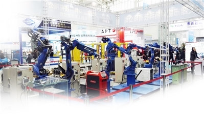 天津?yàn)I海制造發(fā)力，為智能裝備裝上國產(chǎn)“大腦”